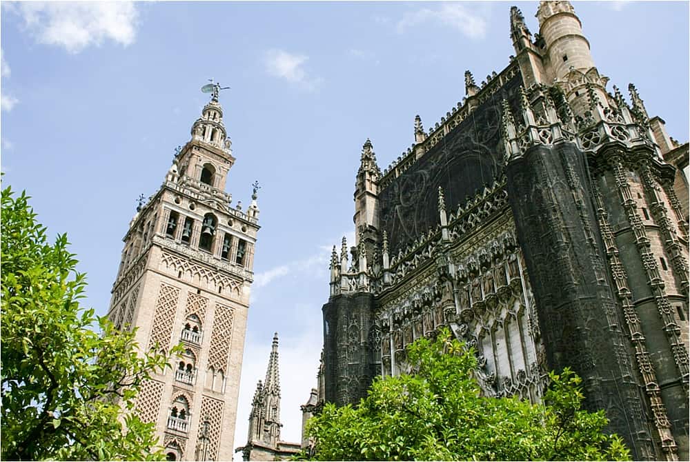 La Giralda: the mosque that became a cathedral and a modern meeting point for a night of tapas