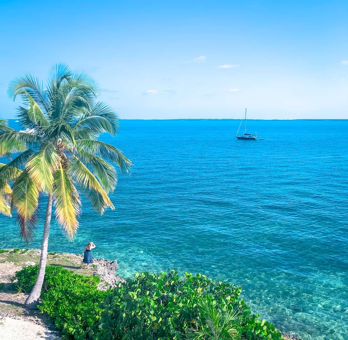 The Bahamas Green Turtle Cay and New Plymouth in the Abacos: A Guide