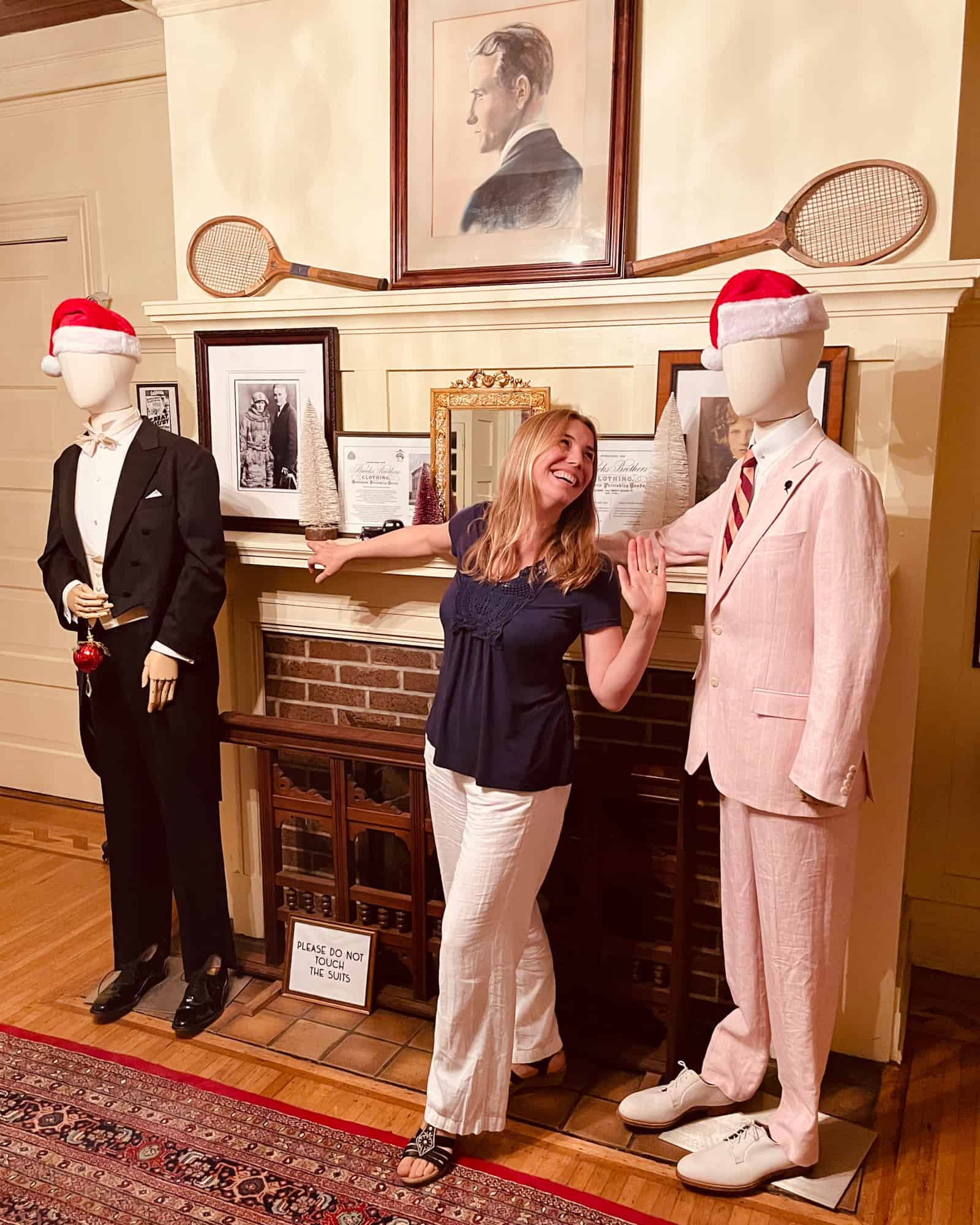 USA - Alabama - Abigail King at Fitz Museum with Great Gatsby figures