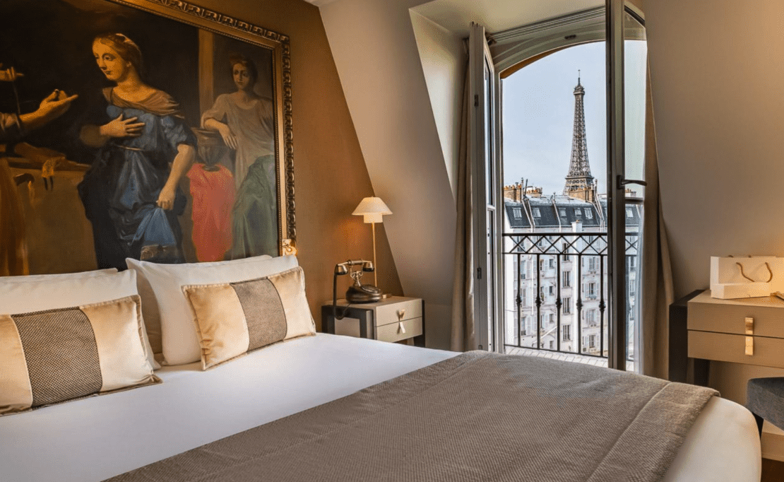 Hotel Le Walt Room Interior in Paris 